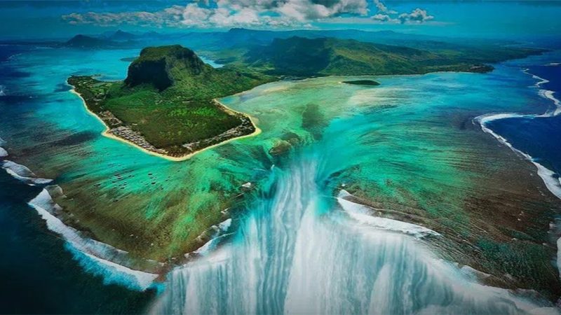 Discover Interesting Facts about the island nation of Mauritius in the Indian Ocean